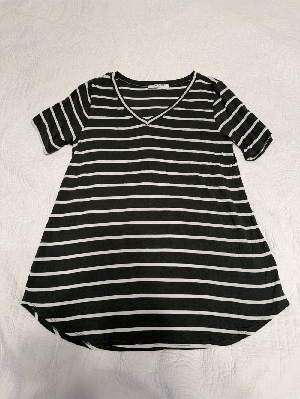 Zenana Outfitters Black & White Striped V-Neck Short Sleeve Tee